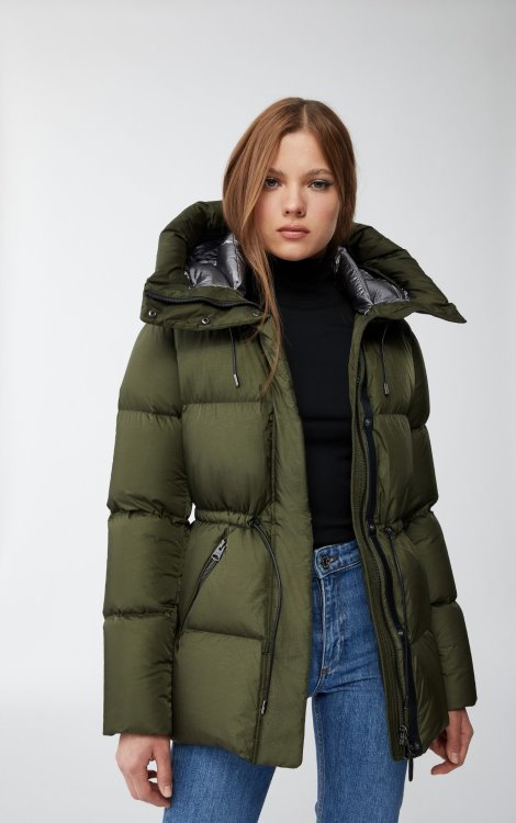 Black FREYA Mackage