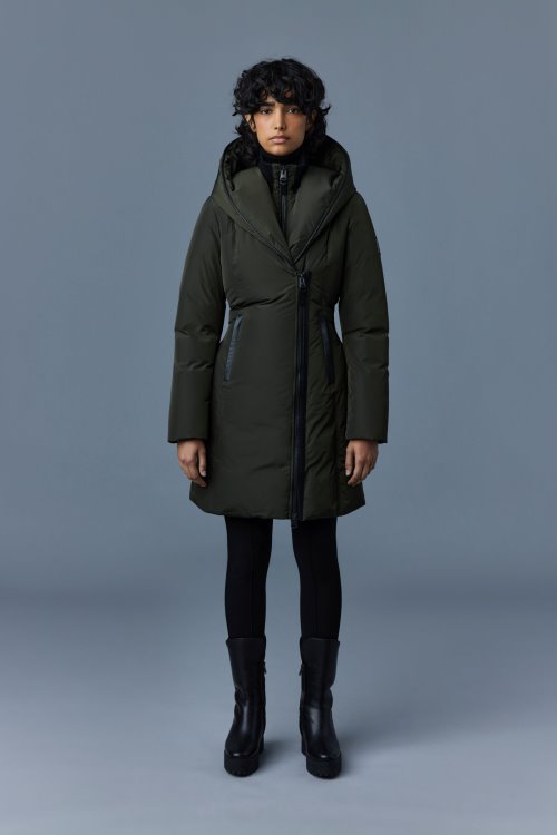 Black KAY-NFR Mackage