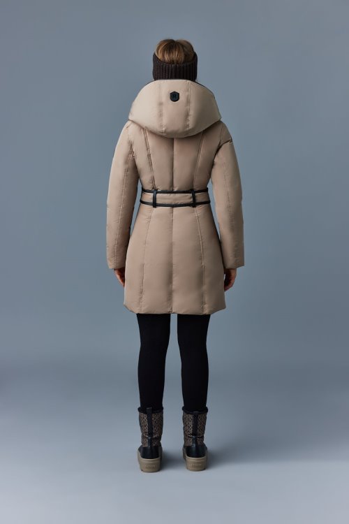 Black KAY-NFR Mackage