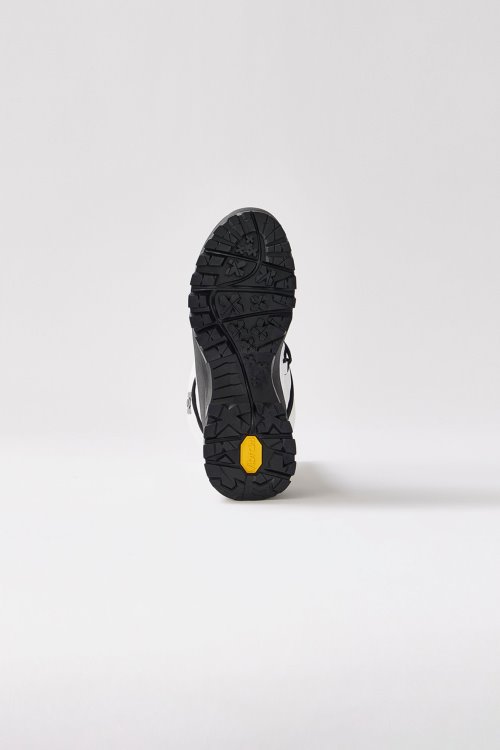 CONQUER Black Mackage
