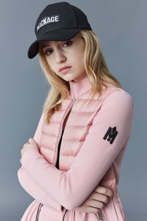 JOYCE-Z Black Mackage