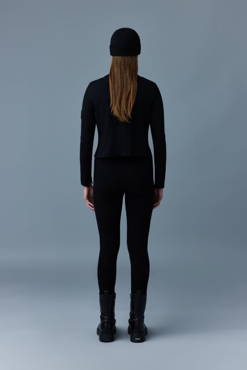PEACHE Black Mackage