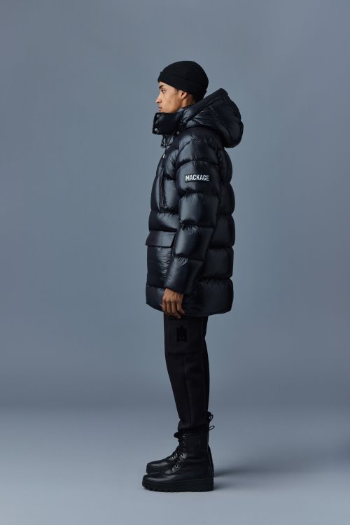 Black KENDRICK-R Mackage
