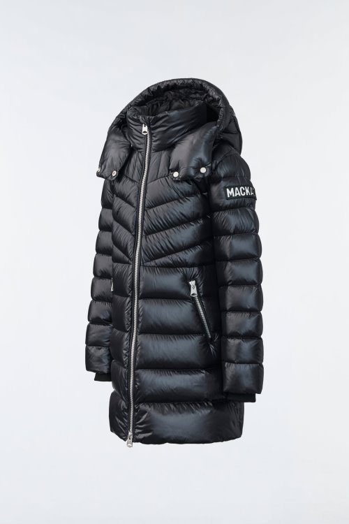 LARENA-Z Black Mackage