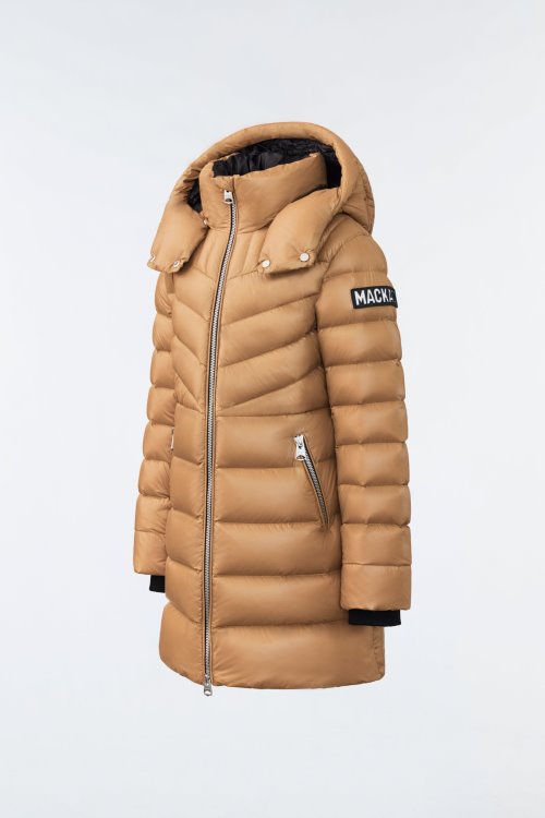 LARENA-Z Black Mackage