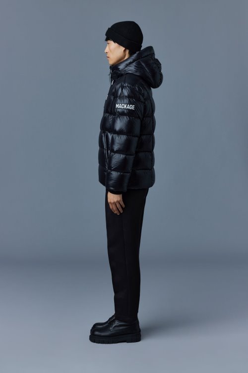 Black Mackage VICTOR