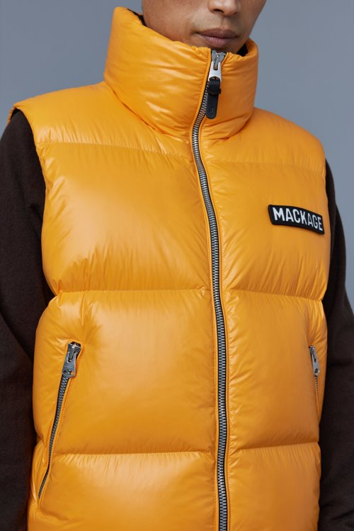 KANE Mackage Black