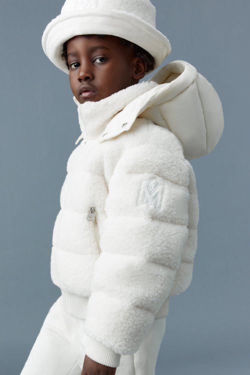 ARI Cream Mackage